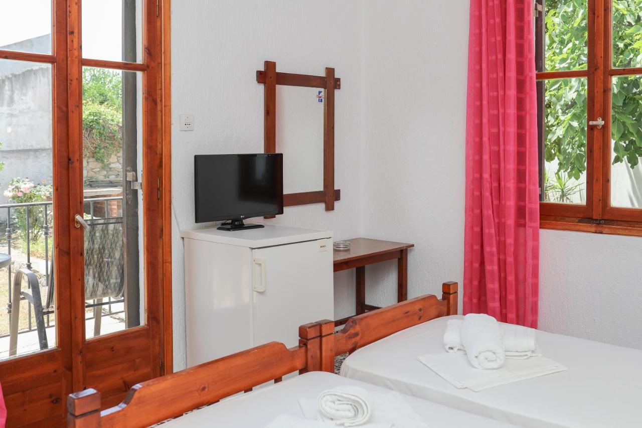Fotini Rooms Skopelos Town Ngoại thất bức ảnh