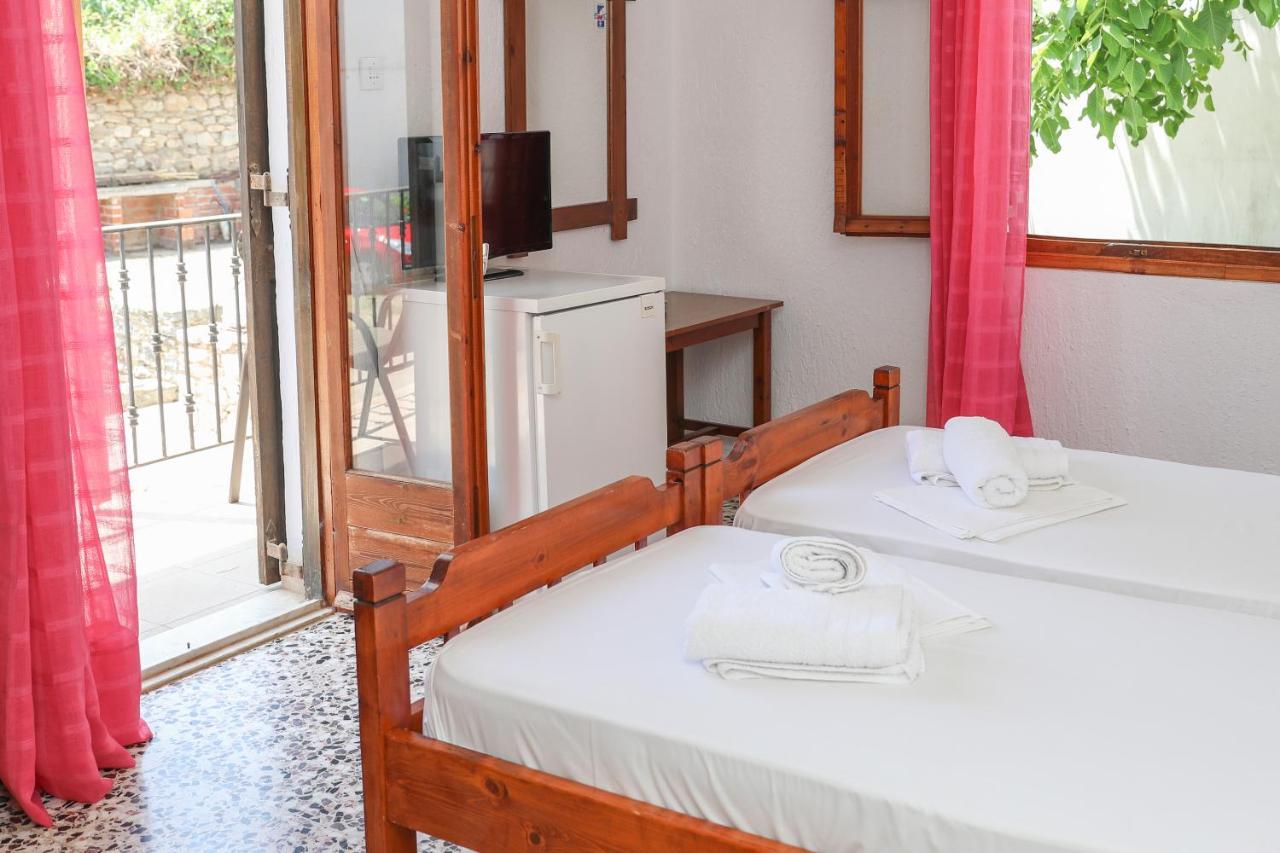 Fotini Rooms Skopelos Town Ngoại thất bức ảnh